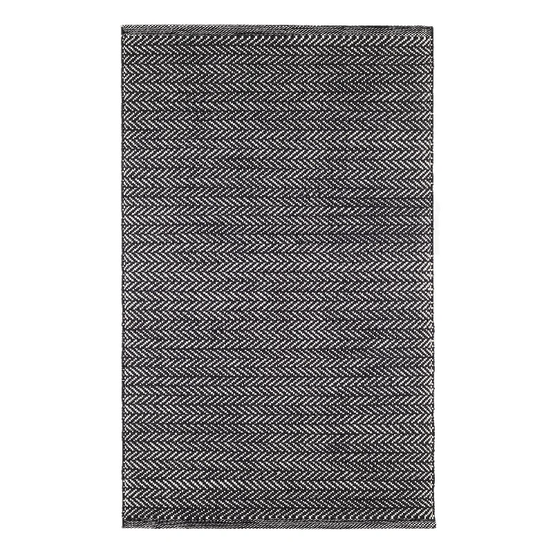 Herringbone Black/Ivory Handwoven Indoor/Outdoor Rug