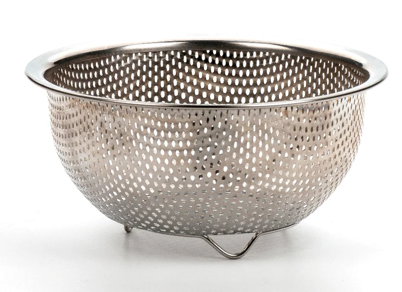 Endurance Pierced Berry Colander