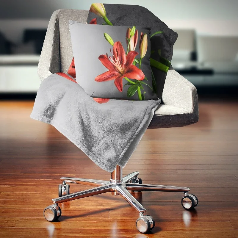 Designart 'Cute Red Lily Flower over Black' Flowers Throw Blanketwork