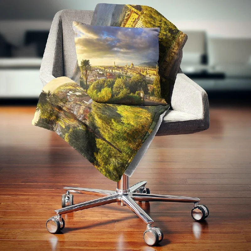 Designart 'Florence Sunset Aerial View' Landscape Fleece Throw Blanket