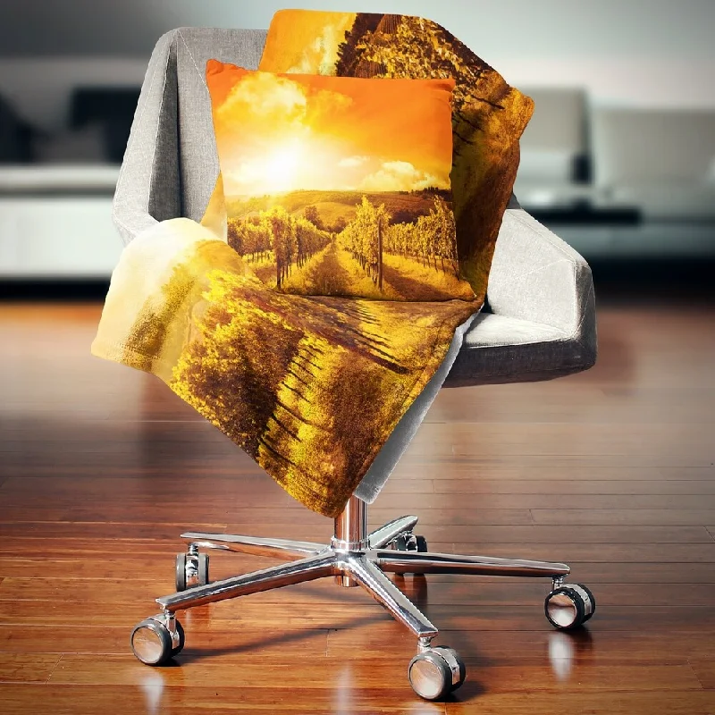 Designart 'Scenic Sunset Road in Italy' Landscape Fleece Throw Blanket